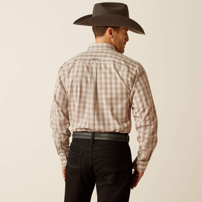 Ariat Men's Wrinkle Free Flemming Fitted L/S - Brown