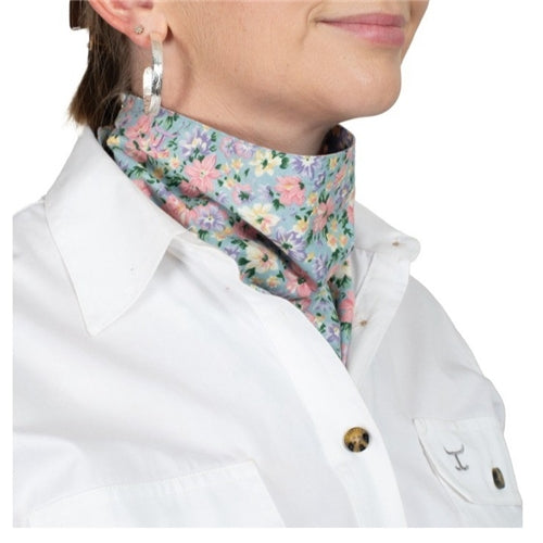 J/Country Women's Carlee Double Sided Scarf Winnter Sky Blue Floral/Blue Bell Floral
