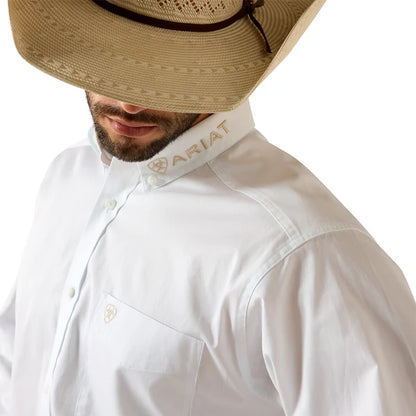 Ariat Men's Team Logo Lightweight Twill Classic Fit Long Sleeve Shirt White / Khaki