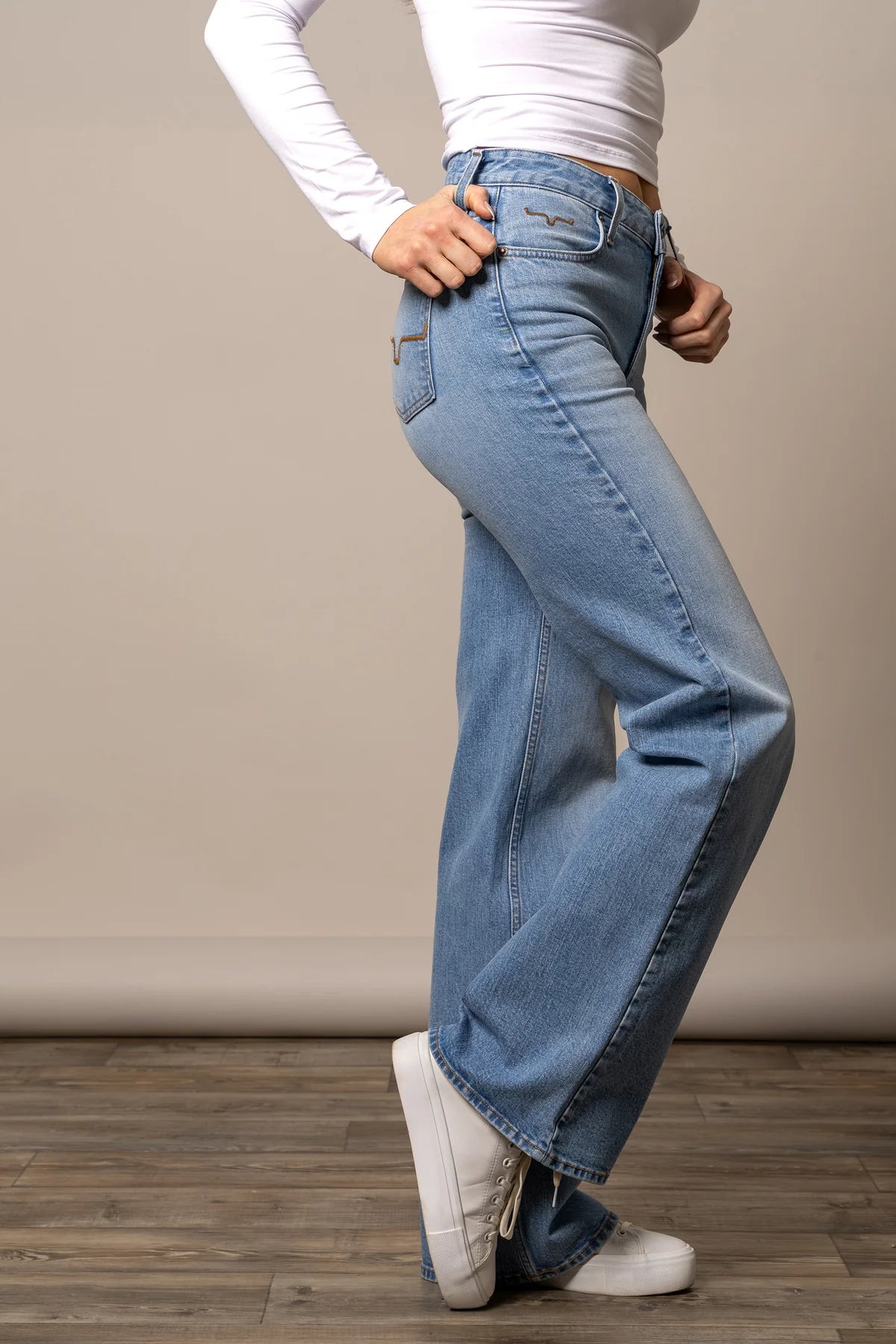 Kimes Ranch Zoey Light Wash Jean 34Leg
