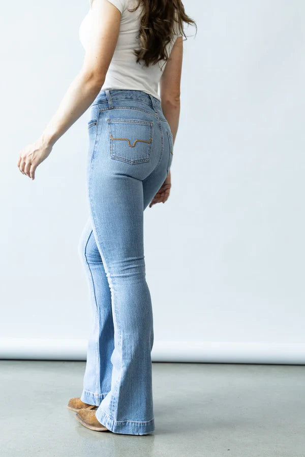 Kimes Ranch Jeans Jennifer Light Wash- 34 leg