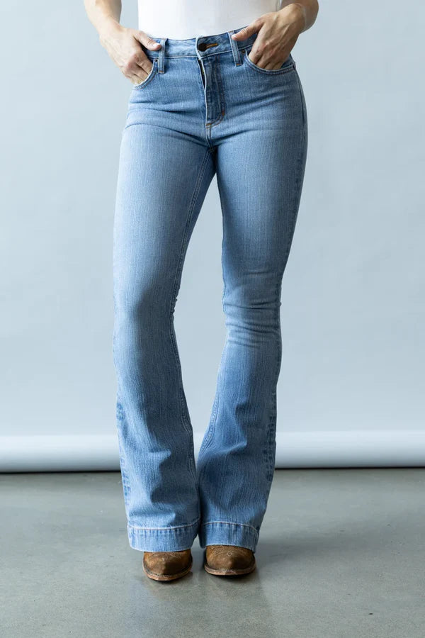 Kimes Ranch Jeans Jennifer Light Wash- 34 leg