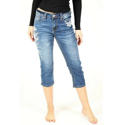 Charme by Grace in LA Women's White Floral Embroidered Stretch Capri Jeans