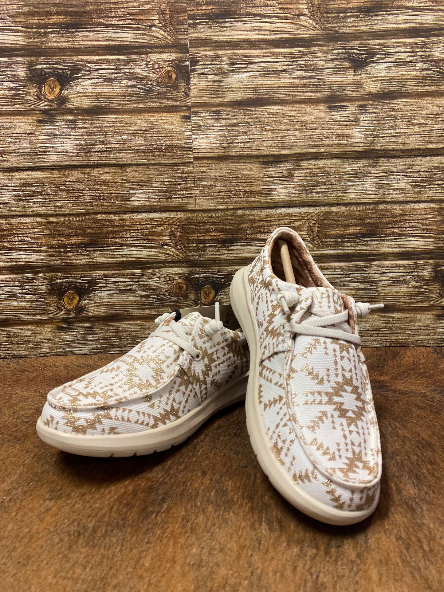 ARIAT Women's Hilo Southwestern Glitter